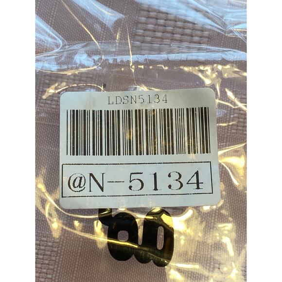 Barry Wang Four pc Matching Necktie / Pocket Square / 2 Cufflinks, Brand New - Picture 11 of 14